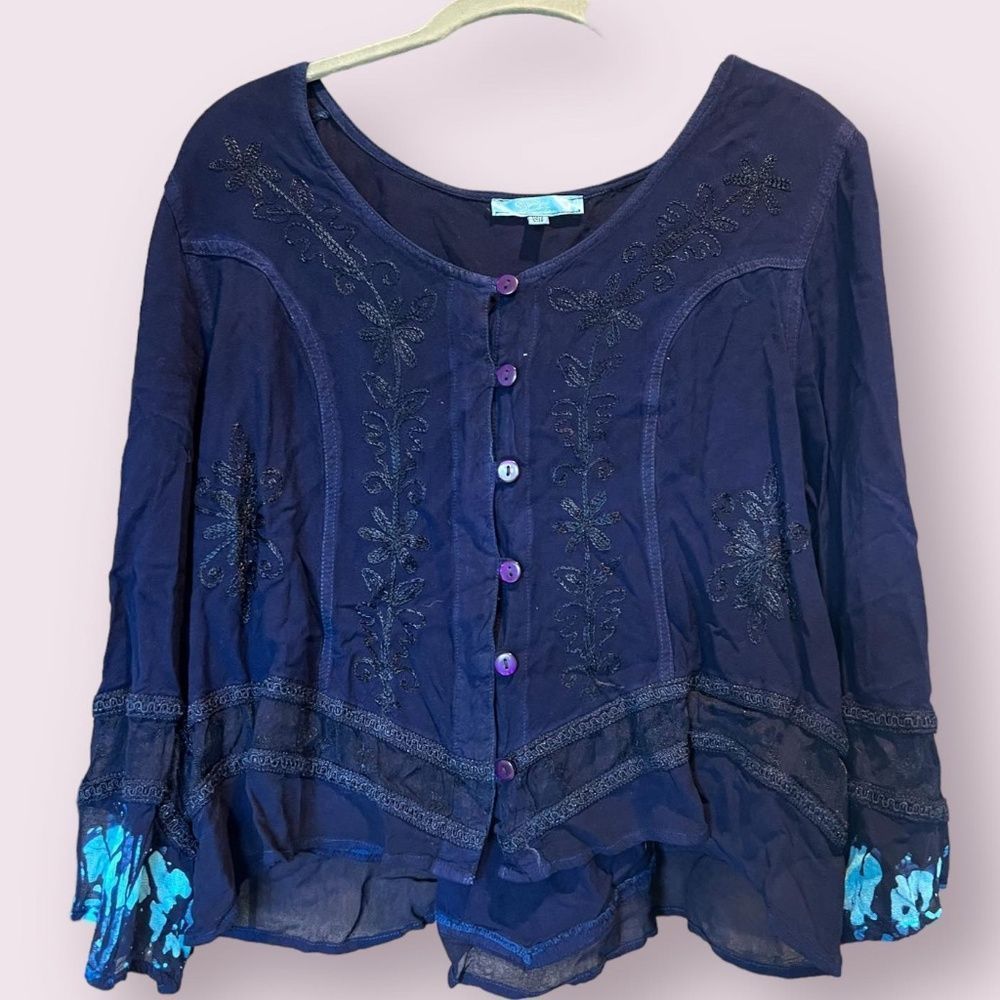 Sapogee Flowy Boho Top. Free size. Navy with Floral embroidery.